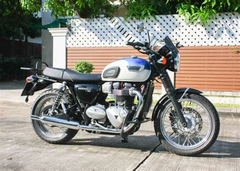 $69.95 sale price (was $79.95).  For Sale  triumph Bonneville T100 2017 excellent ...