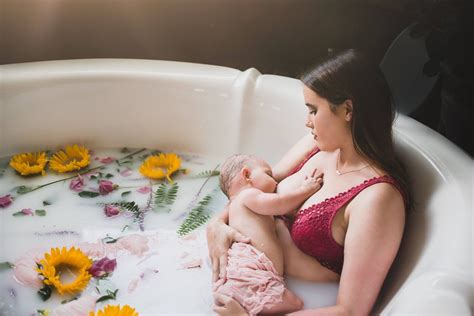 Gently put the baby in the tub before placing the fruit/flowers/props into the tub. Pin on Milk bath breastfeeding 6 month pictures baby girl