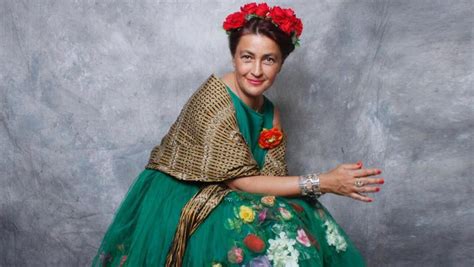 Listen to rona hartner . Rona Hartner din "Ferma vedetelor" este sarbatorita zilei ...