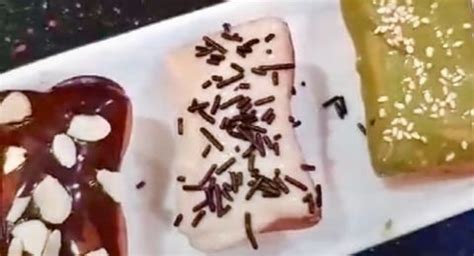 Assalamualaikum sobat zhakir,,,,,selamat datang di channel youtube maz zhakir,dividio kali ini saya mau berbagi resep glaze aneka rasa dan warna. Resep Glaze Untuk Snack Gorengan Aneka Rasa / Peluang Bisnis Pisang Goreng Coklat Keju Dan ...