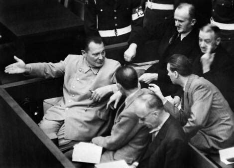 La « chienne de buchenwald ». Il y a 75 ans, le procès de Nuremberg s'ouvrait | TVA ...