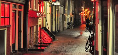 Book & collect expedia rewards points Amsterdam Red Light District: Guide | Tours & Tickets