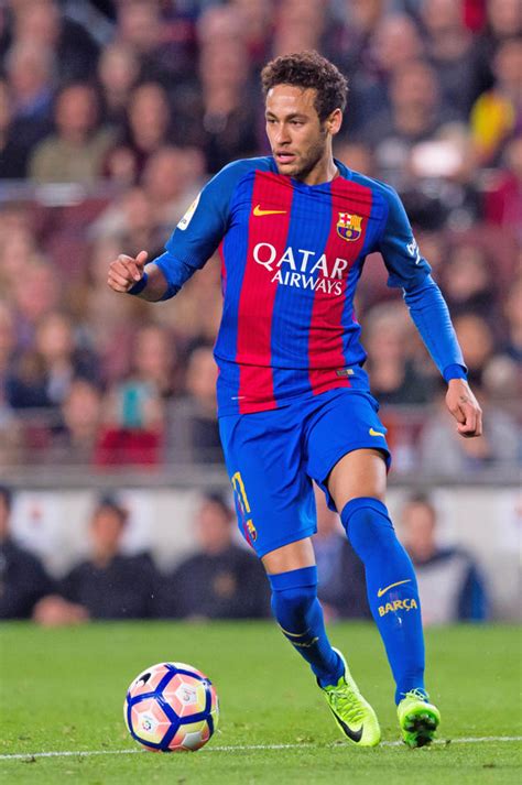 His transfer from barcelona to psg stands as the most expensive in the world at $263 million. Man United News: Jose Mourinho plays down Neymar move from ...