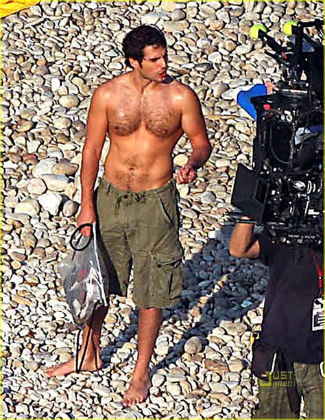 Henry cavill reveals superman workout secrets, plus: Henry Cavill: Shirtless Light of Day!: Photo 2478537 ...