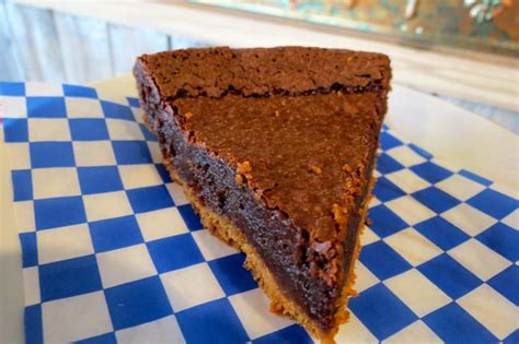 The best mississippi mud pie! 'Waitress' at the Fabulous Fox: Designed to Make You ...