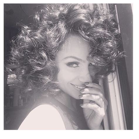 Fans also love her pictures, whatever she posted. Nazanin Mandi | Shiny hair, Hair styles, Hair inspiration