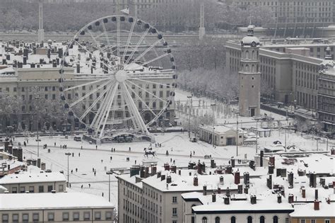 Η γαλλική επανάσταση ήταν περίοδος μεγάλων κοινωνικών και πολιτικών αναταραχών στη γαλλία, που διήρκεσε από το 1789 έως το 1799. Η Ορθόδοξη Χριστιανική Πίστη Μας • View topic ...