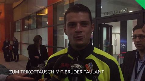 Jose mourinho yönetiminde i̇talya serie a'da yeni sezonun iddialı ekiplerinden olmak isteyen roma, arsenal forması giyen granit xhaka'nın transferinde son aşamaya geldi. Granit Xhaka: «Diese Trikots hängen Taulant und ich auf ...