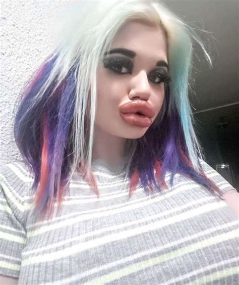 Andrea ivanova, jeune bulgare de 22 ans résidant à sofia, espère bien obtenir les plus grosses heureuse de ce nouveau look, andrea ivanova ne fait pas la fine bouche devant les compliments. Andrea emilova ivanova 2 - Dago fotogallery