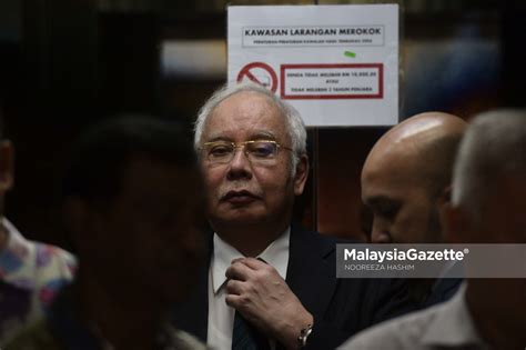 Perbicaraan kes rasuah rosmah mansor berhubung projek solar hibrid sekolah di pedalaman sarawak disambung semula hari. Najib Razak dan Arul Kanda Hadir Perbicaraan Kes 1MDB di ...