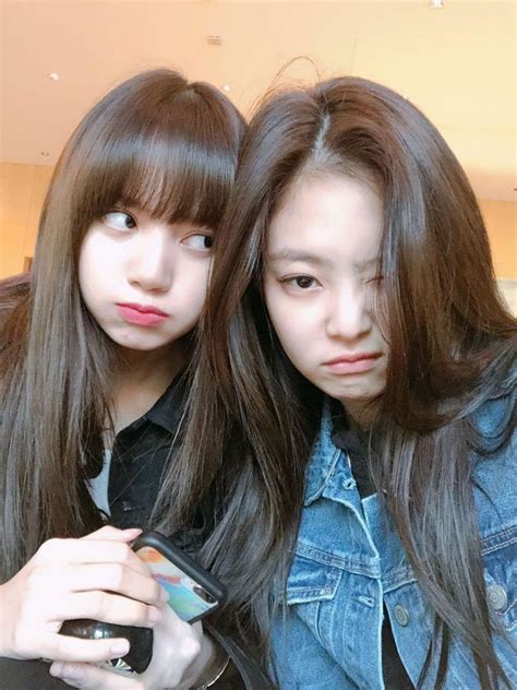 Imagenes de actriz pegatinas bonitas fotos videos yg entertainment divas blackpink jisoo vía láctea cantantes zafiro. Solo para mayores (Jenlisa) en 2020 | Jennie lisa, Lisa ...