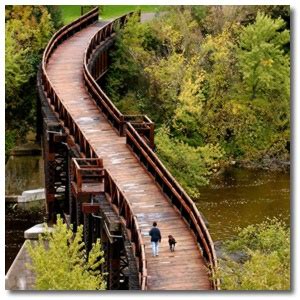 With the nature center and citizen science center, there are tons of nature activities for all ages to enjoy. Day Hiking Trails: Riverside trail includes S-shaped bridge
