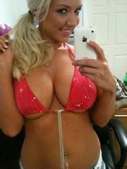 Is a small titted blonde milf who. Celeste ragazze dell'est vogliosa | Troie al telefono ...