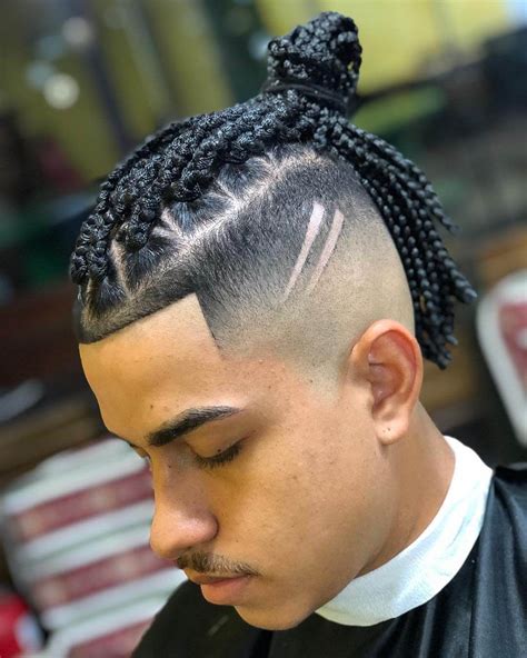 The man ponytail was a natural result of men growing longer hair and needing new hairstyles. 9 Impressive Ponytail Hairstyle for Man! | Fashionterest ...