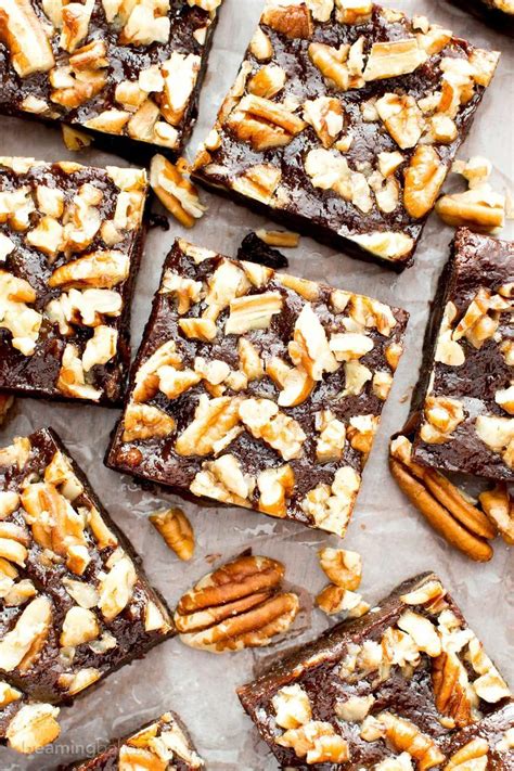 These brownies have been my go to dessert as of late, largely due to the fact i wouldn't even really categorize them as a 'dessert'. Super Fudgy Paleo Maple Pecan Brownies | Heathly dessert ...