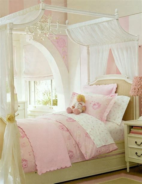 Full canopy bed white romantic canopy beds beautiful canopy bed. Beautiful Canopy Beds - Beautiful Bedroom With Canopy Bed ...