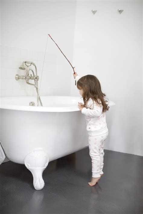 Il existe aussi des baignoires personnalisables qui peuvent s'adapter aux deux. Épinglé par Petit Bateau sur HAVE FUN IN THE BATH ...