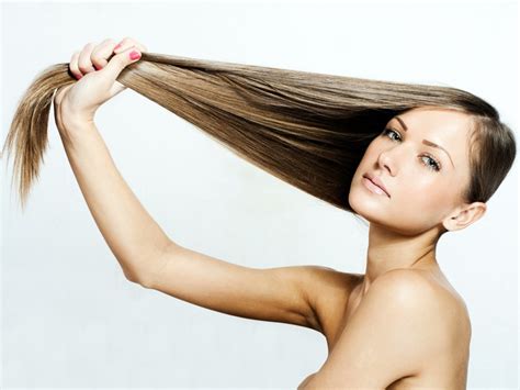 Eggs increase hair strength, prevent breakage and improve its texture. How To Use Eggs For Hair Growth? - Best Methods