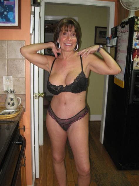 Most recent weekly top monthly top most viewed top rated longest shortest. Épinglé sur beautiful mature women adult 18+