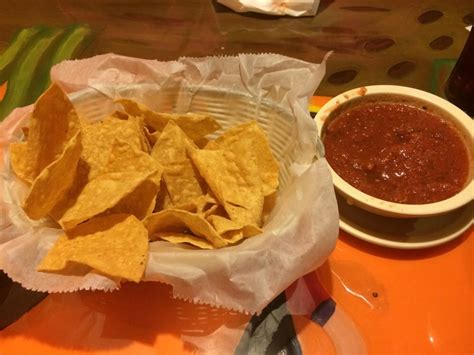 This chipotle copycat rivals the restaurant! Hacienda Salsa Copycat / Easy Guacamole Recipe Best Ever Authentic Mexican Restaurant Style ...