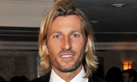 Former premier league footballer robbie savage has donated his trademark blond locks to the the former wales international and blackburn midfielder gave his long hair the red card after nearly. Robbie Savage's premature move into TV is fast becoming a ...