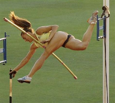 Drawings, pictures and free animated gif of jumpers with pole. Seductive Pole Vaulting Girls (33 pics) - Izismile.com