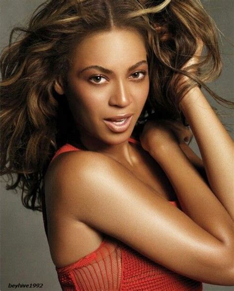 Beyoncé has had more hair looks than we can remember, which is why we found 25 of our favourite looks that the star bey with a beehive. Beyonce | Beyonce hair color, Beyonce, Beyonce hair